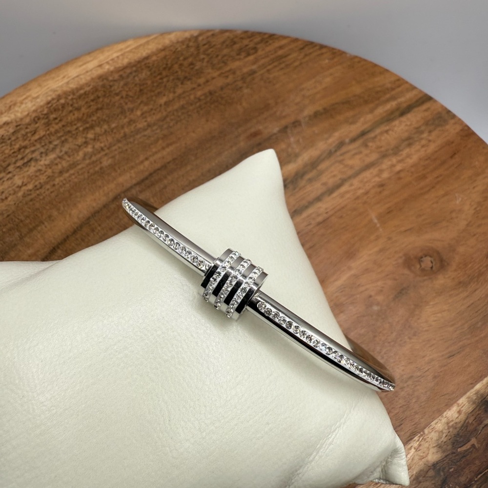 Elegant Silver and diamond Women's Bracelet